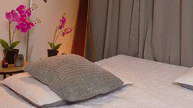 XXX chat uživo modela SeleneNova