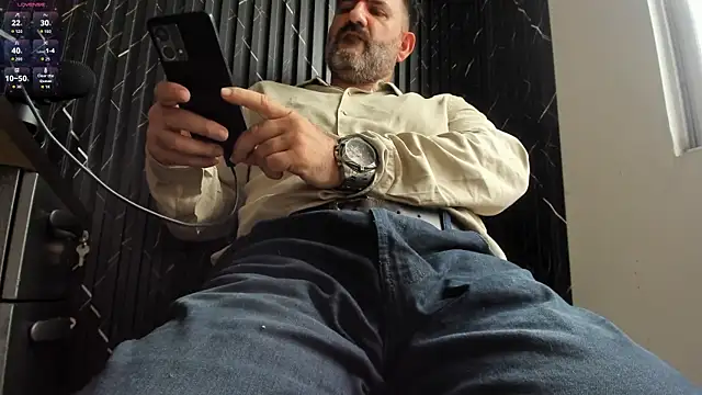 Hairy_Dad86n Live XXX chat
