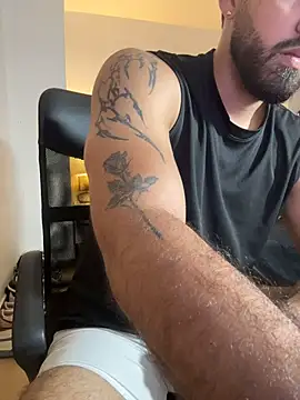 Chat +18 de Justyn_Torres ao vivo