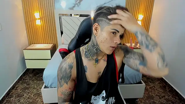KAROLLJONES1's Live XXX Chat