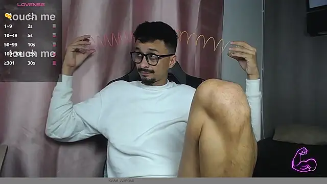 แชท XXX สดของ Amir_guy_