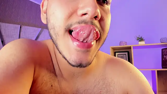 Онлайн чат XXX Axel_grey_