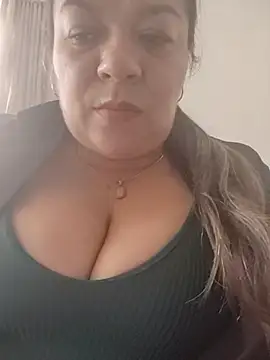 XXX chat uživo modela Charlott-1