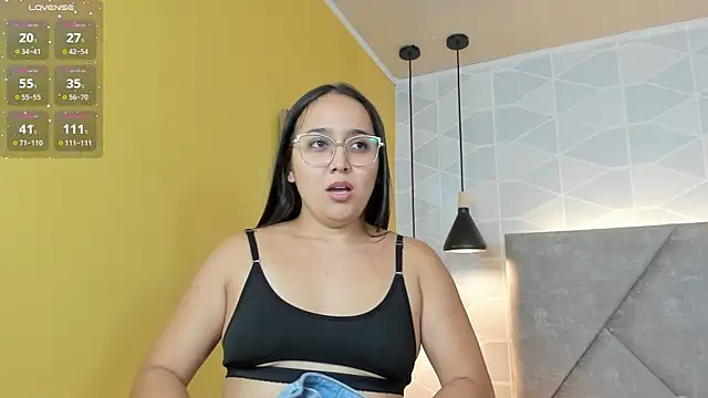 XXX chat uživo modela Sammy_Fit_