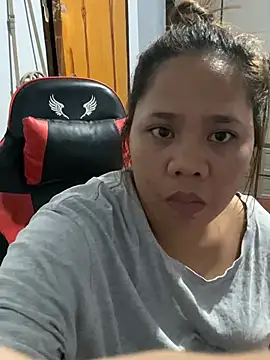 Chat +18 de -CLARAMommy- ao vivo