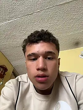 XXX chat uživo modela Dominik_Souza