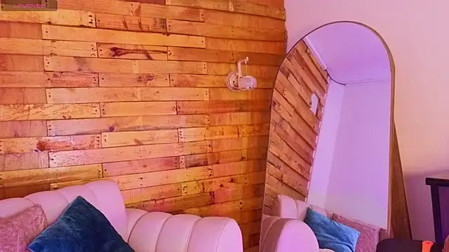 XXX chat uživo modela miss_scarley