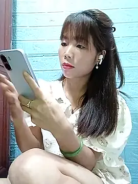 AmyLinee01 现场XXX聊天