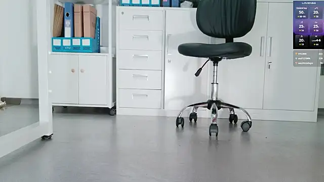 XXX chat uživo modela newwell