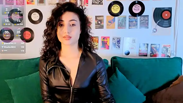 XXX chat uživo modela Maya_Rogerss