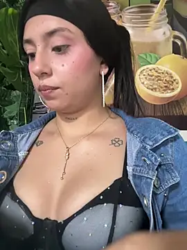 Živý XXX chat LilacNoir