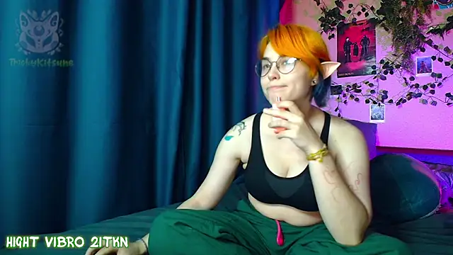 Živý XXX chat TrickyKitsune