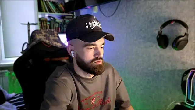 _Serious_Man Live XXX Chat