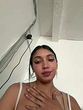 Arianna_Toro_ 现场XXX聊天