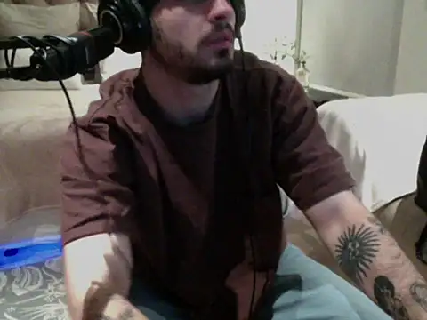 Show webcam de NAUGHTYSHAUDY