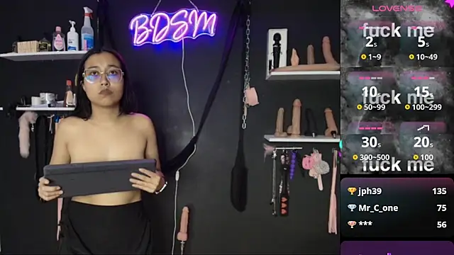 Chat XXX Live MissVicky_SlaveLiah_BDSM