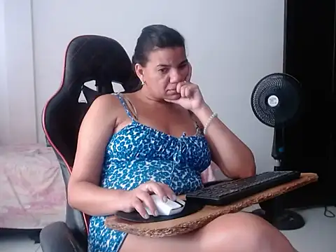 Adriana_0312 Live XXX-chat