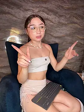 Mia_Luxor's Live XXX Chat