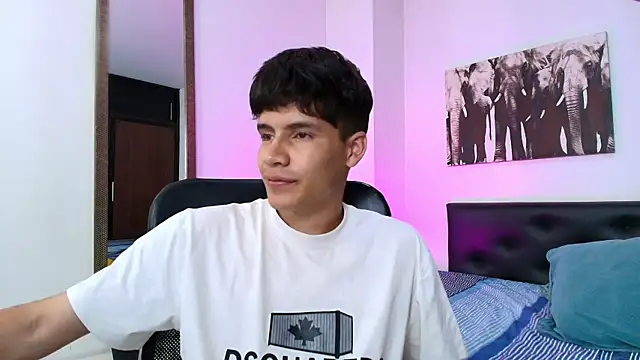 Jacob5_ Live XXX Chat