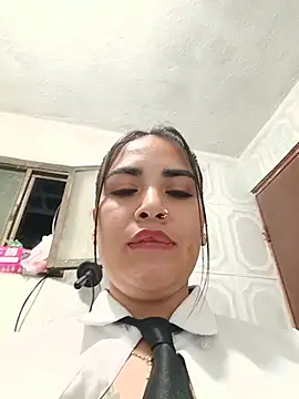 MAYE__13 Chat XXX in diretta