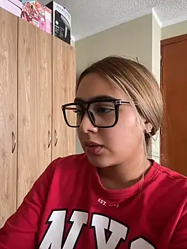 Miabonnett_'s Live XXX Chat