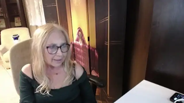 XXX chat uživo modela sofia_xkiss