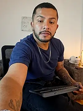 BrunoSilva_'s Live XXX Chat