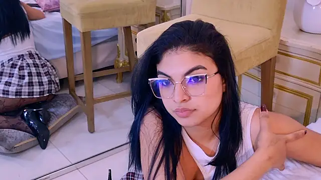 دردشة MelodyAlvarez الجنسية المباشرة