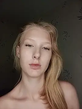 Oh_My_Evaaa Adlı Modelin Canlı XXX Sohbeti