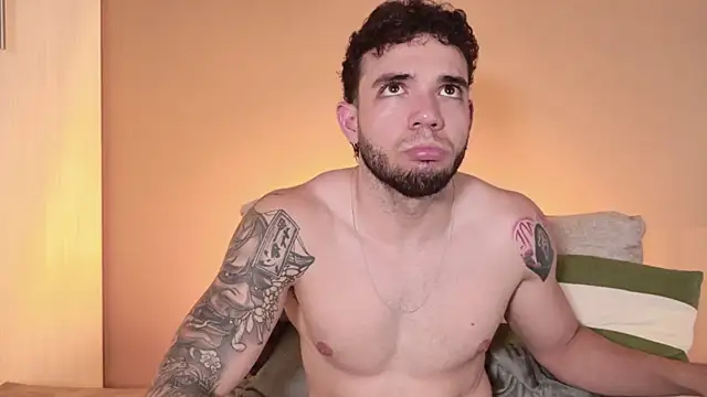 Alan-riios Chat XXX live