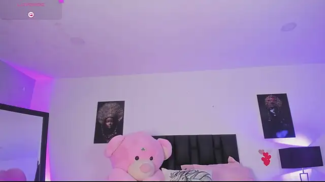 XXX chat uživo modela SaradaParker