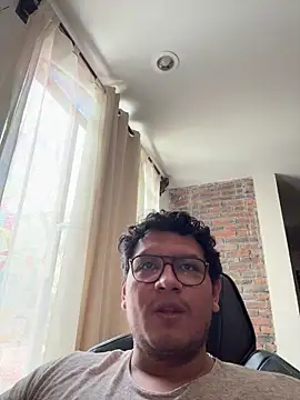 Enchoyatch Webcam Show