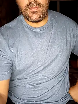 צ'אט XXX בשידור חי של _naughtyboyX_