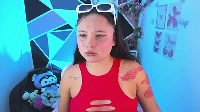 XXX chat uživo modela little_emma0
