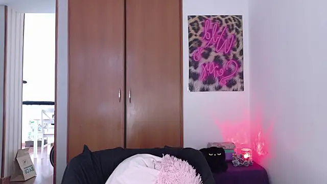 XXX chat uživo modela KittyJane