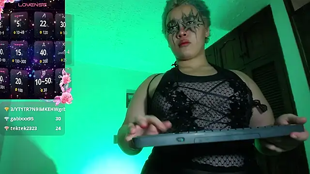 XXX chat uživo modela Cherry_vald