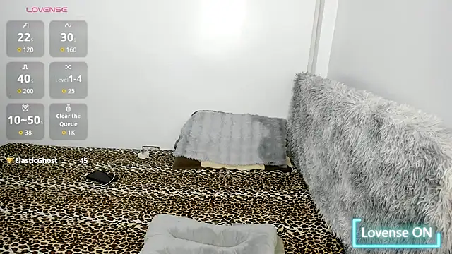 XXX chat uživo modela SassyIvanna
