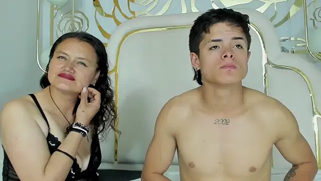 Chat XXX en directo de midnightlust_vc