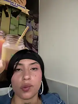 XXX chat uživo modela LilacNoir