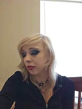 XXX chat uživo modela AmethystFoxx