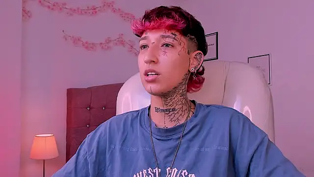 Luci_Rose Adlı Modelin Canlı XXX Sohbeti