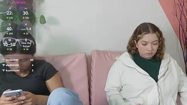 عرض كام Emilyblosom-y-MiaRose