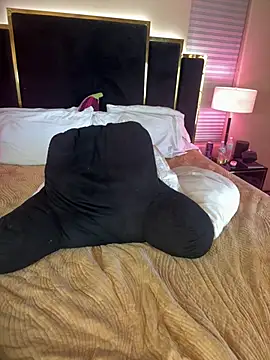 KarissaChantelle's Live XXX Chat
