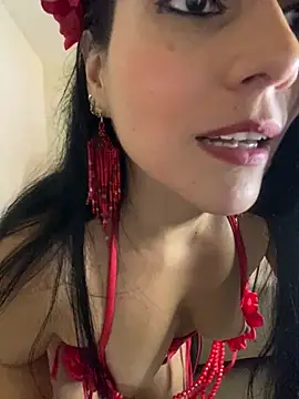 Miaswwe Chat XXX live