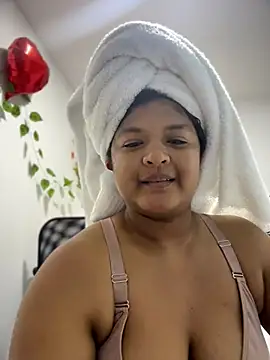 XXX chat uživo modela Rizos_hot_official
