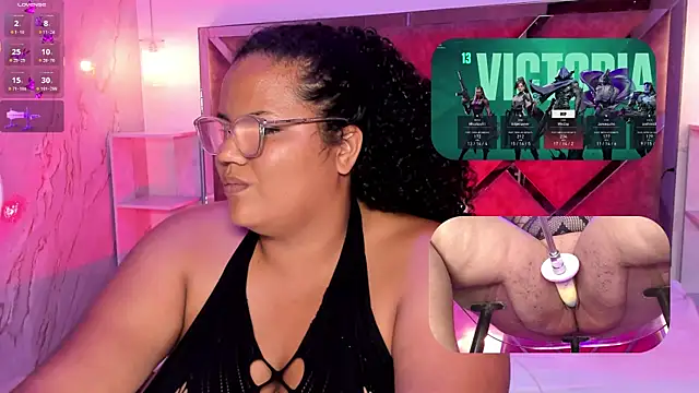 XXX chat uživo modela MhiaRey