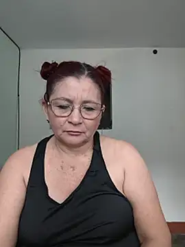 XXX chat uživo modela marfil_milf
