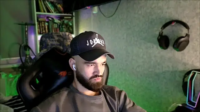 _Serious_Man Live XXX-chat