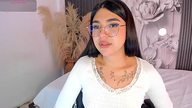 RoseCassie Obrolan Langsung XXX