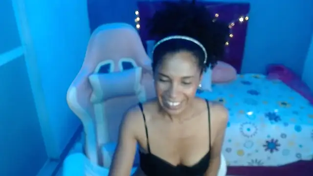 Chat XXX en directo de rosa_skinny